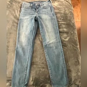 American Eagle mom jeans